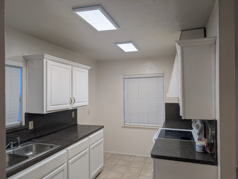 144 N Crestwood Blvd - Photo 5 of 20