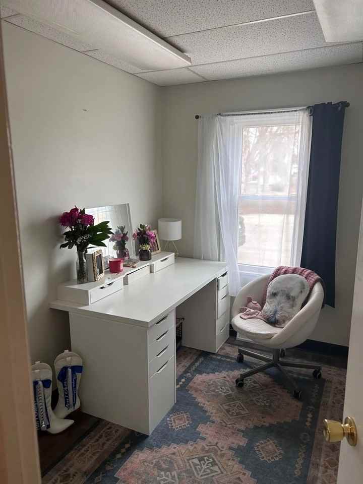 413 N East Ave #413 - Photo 3 of 8