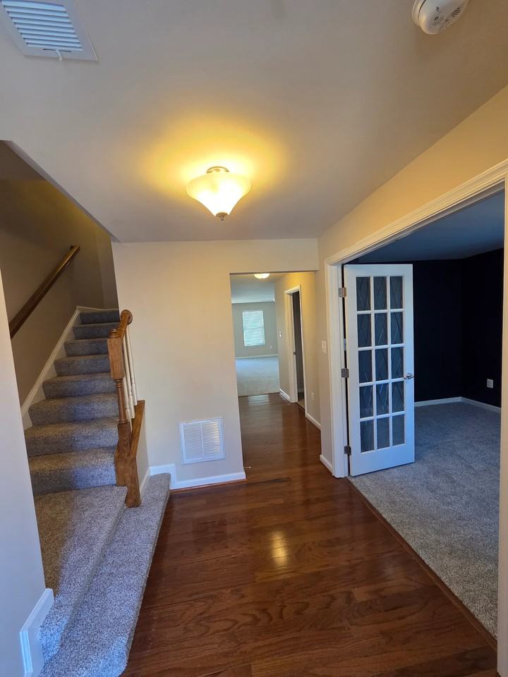 5435 Doubleday Ln - Photo 3 of 20