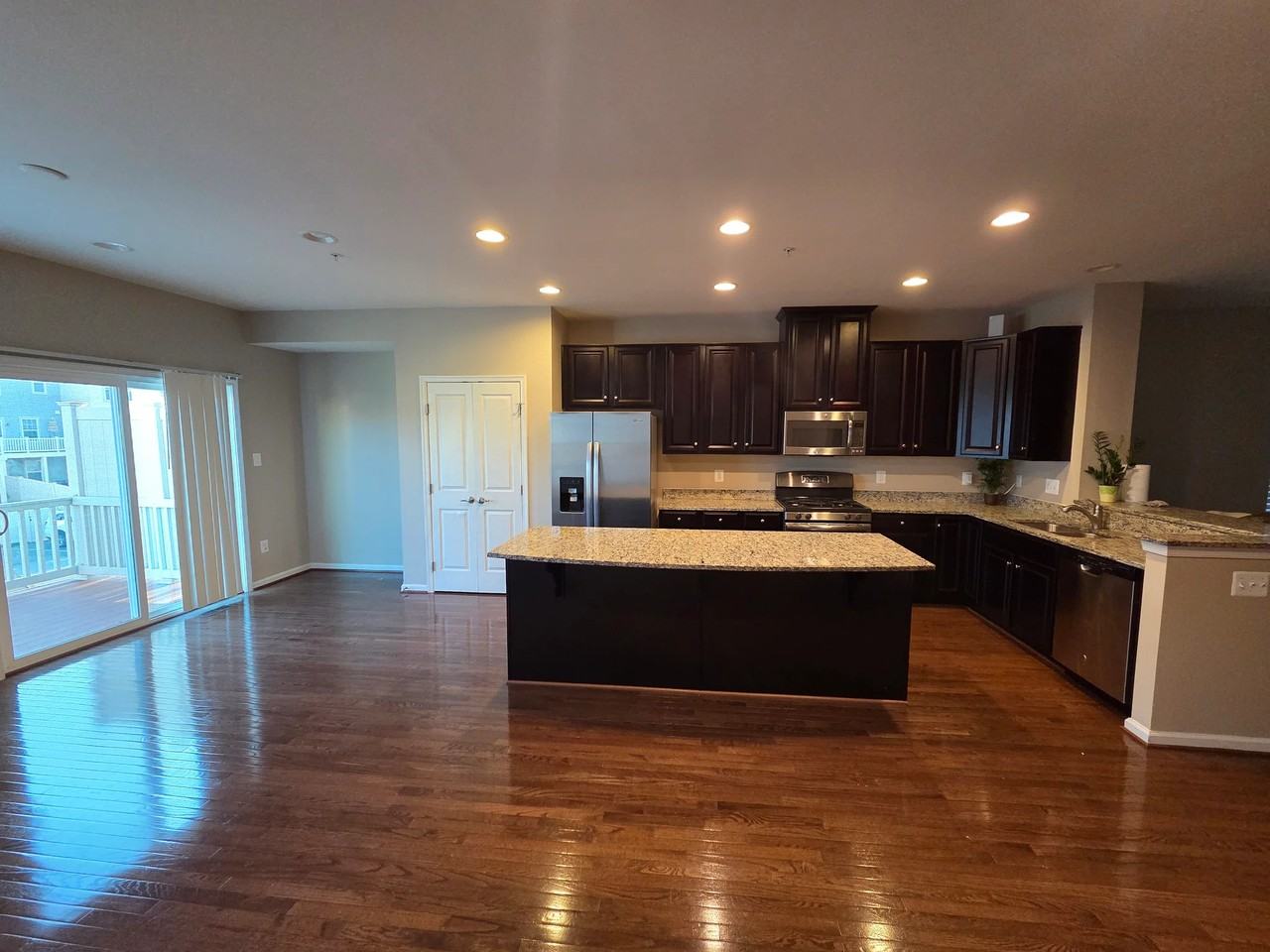 5435 Doubleday Ln - Photo 5 of 20