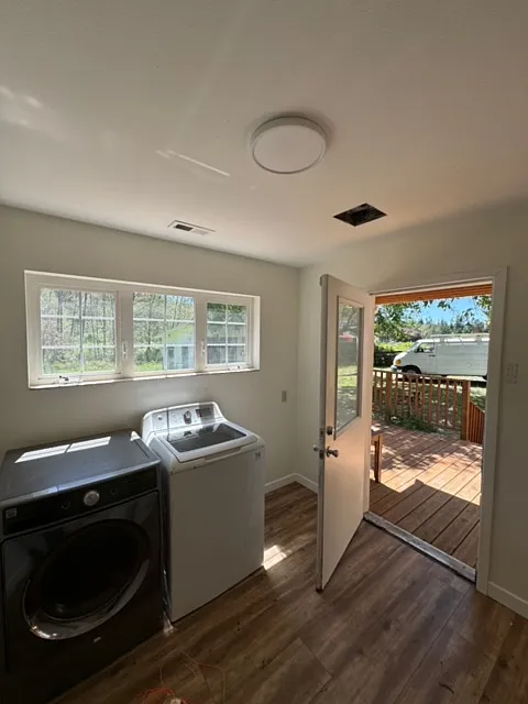 4126 Ginnett Rd #1 - Photo 6 of 17