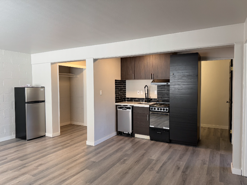 219 Queen Anne Ave N #304