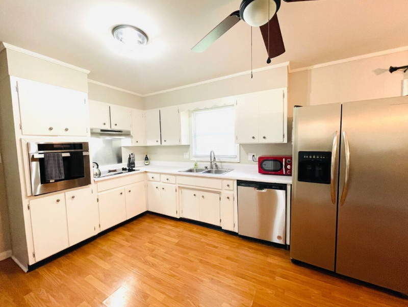 2013 Lee Ave - Photo 7 of 16