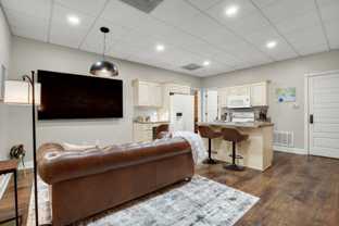 210 E Waldburg St #A - Photo 1 of 1