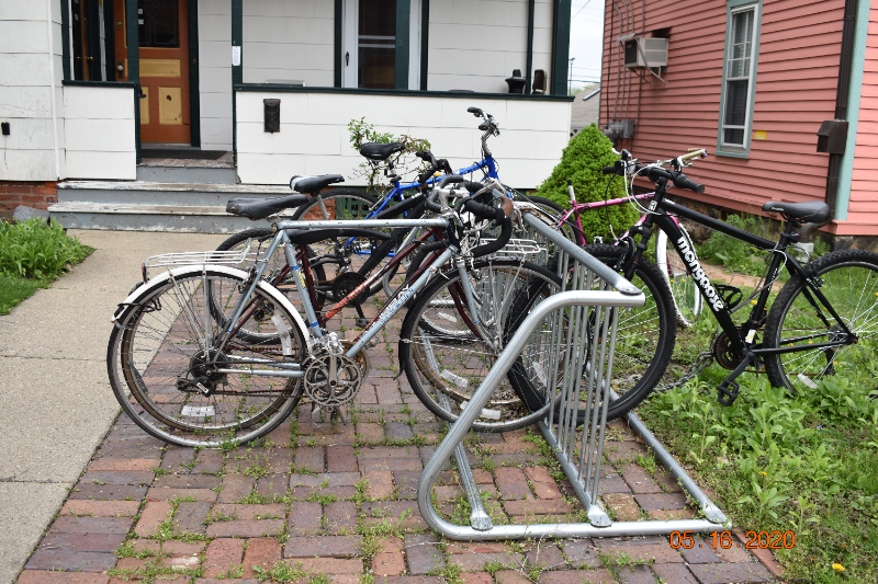 533 Elizabeth St - Photo 2 of 7