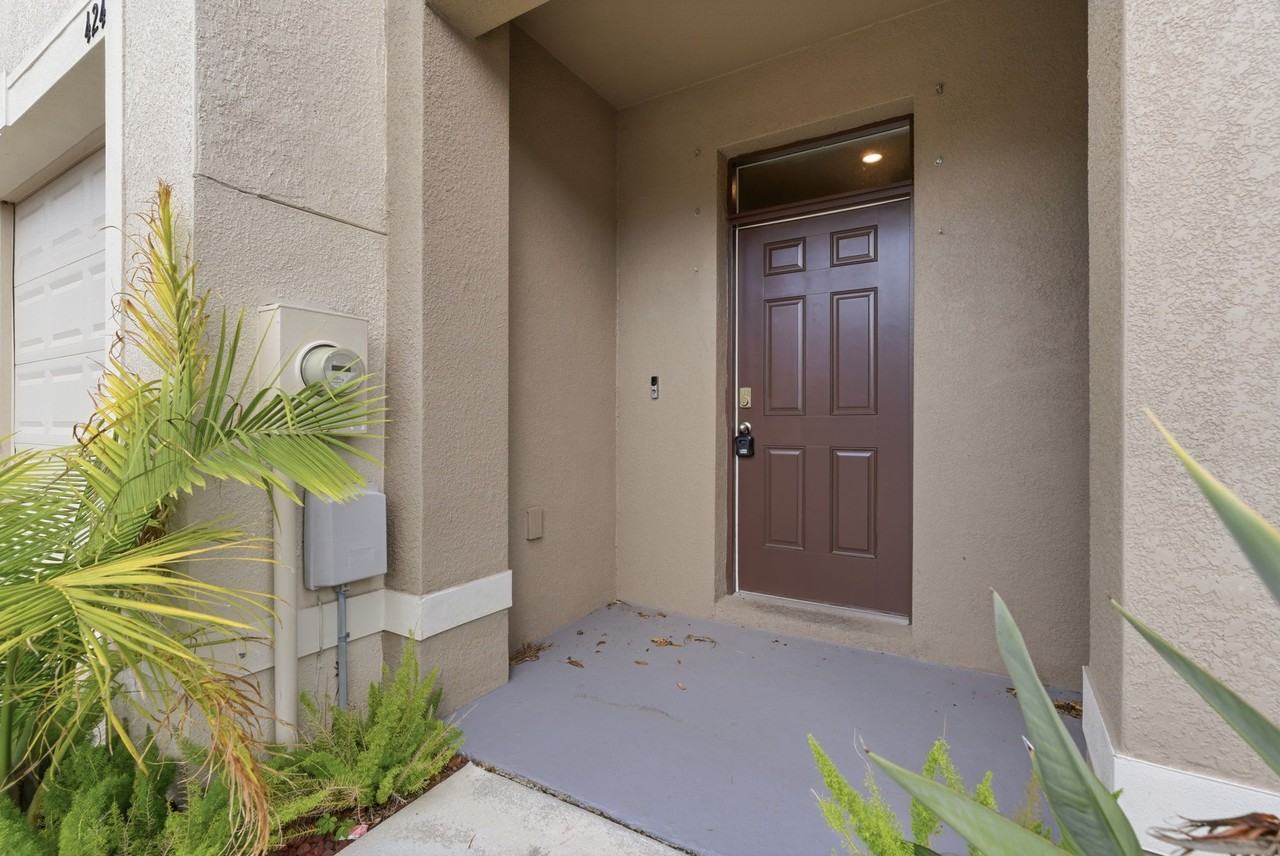 424 Newmont Cir - Photo 5 of 47