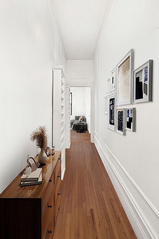 140 W 69th St #98 - Photo 3 of 11