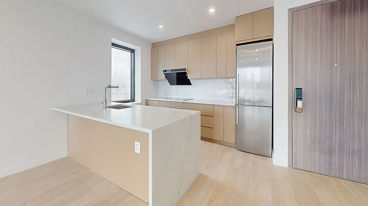 355 53rd St #4B - Photo 3 of 7