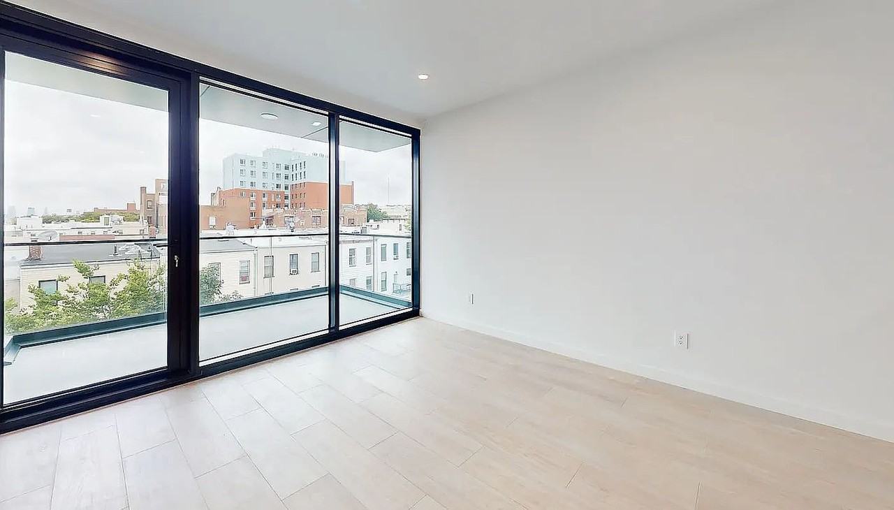 355 53rd St #4B - Photo 6 of 7