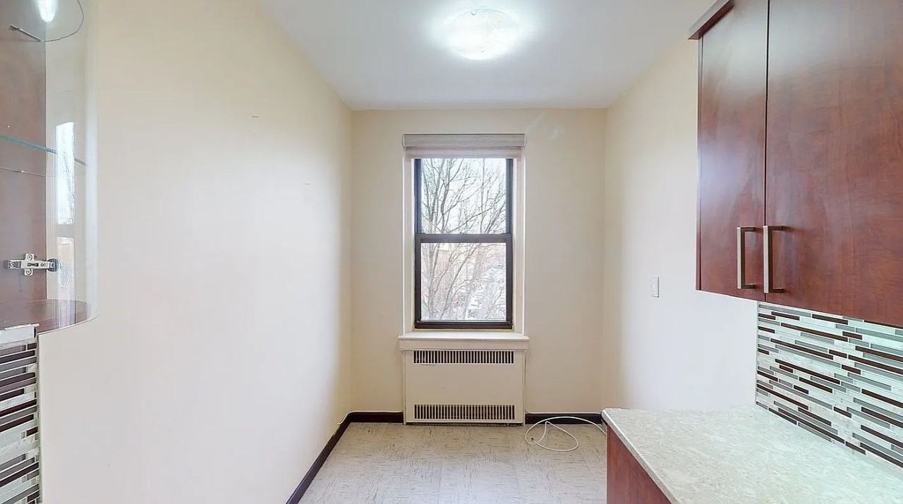 1120 Brighton Beach Ave #5AA - Photo 3 of 11