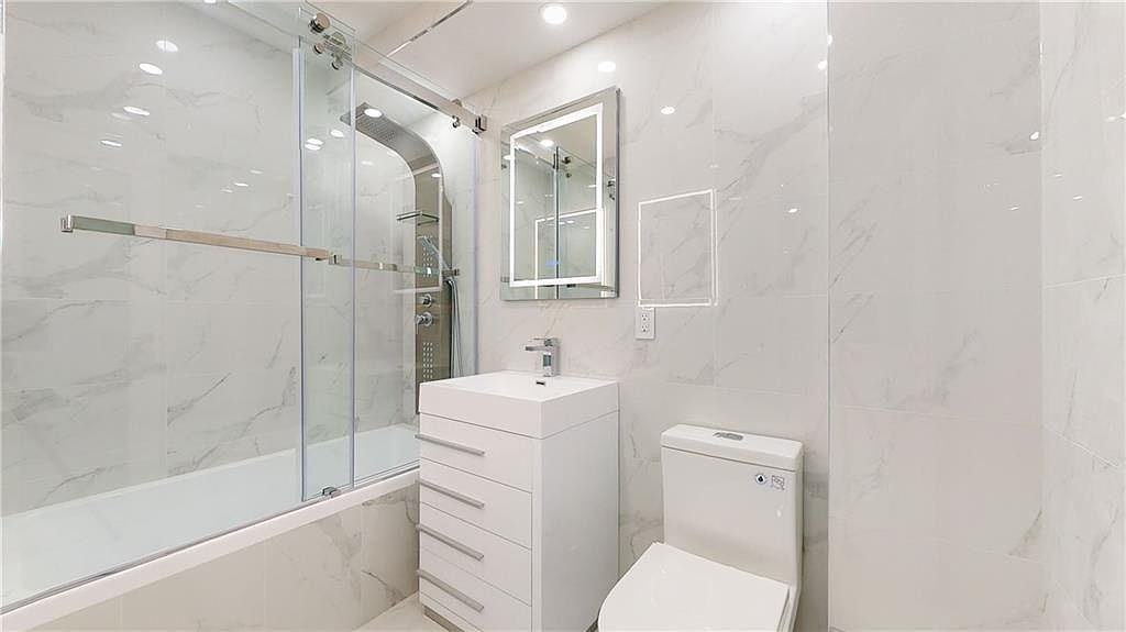 1311 Brightwater Ave #16E - Photo 2 of 11