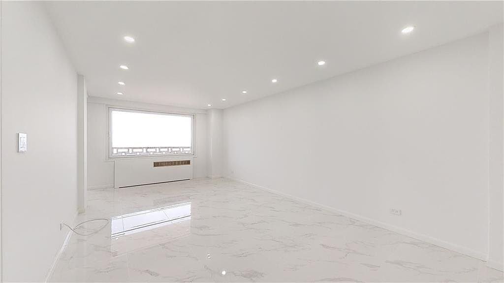 1311 Brightwater Ave #16E - Photo 7 of 11