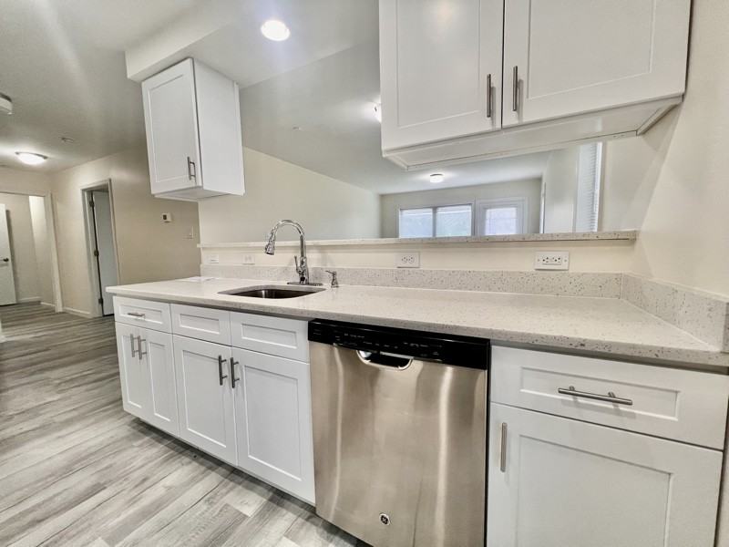 67 Lake St - Photo 5 of 12