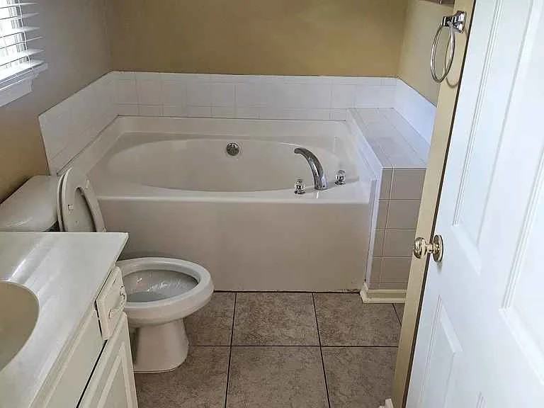 5214 Kingsberry St - Photo 5 of 24