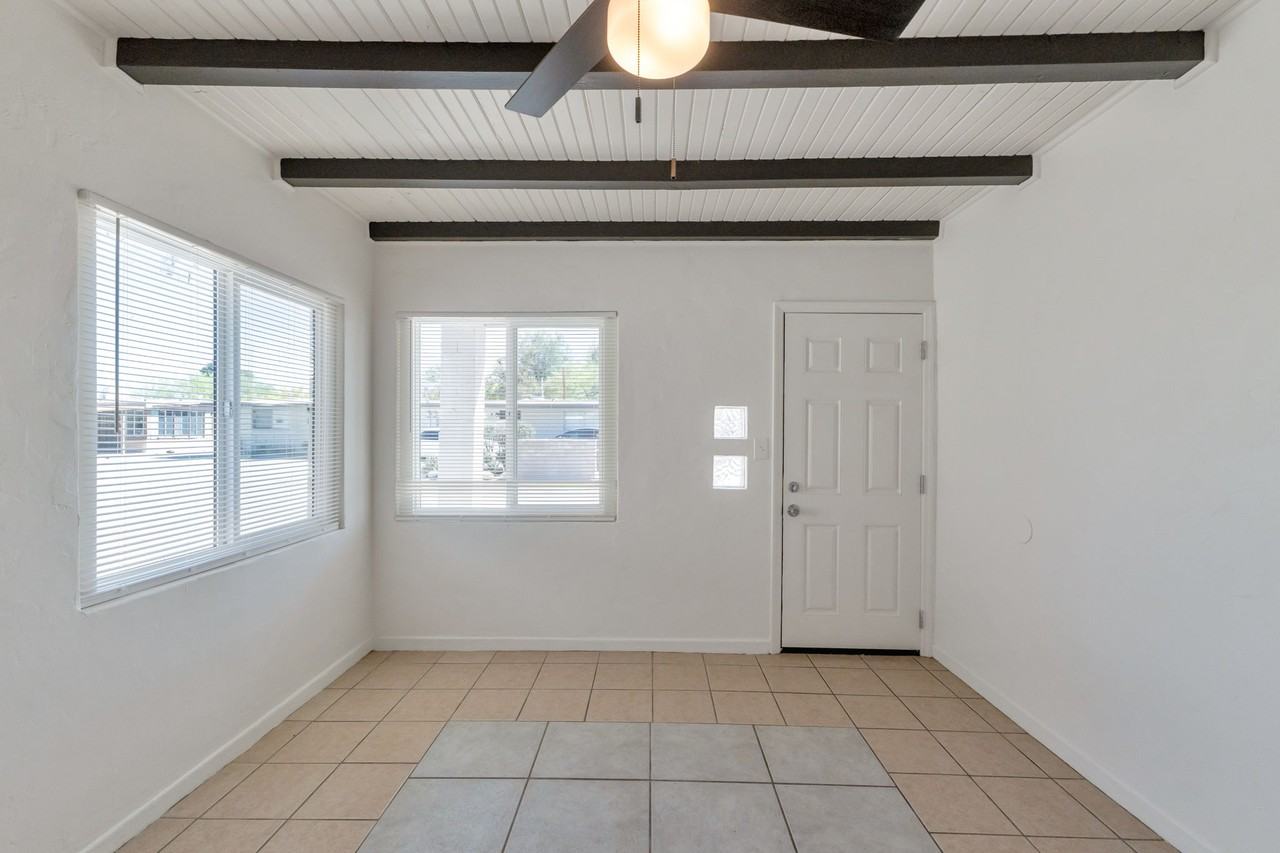 3050 N Sparkman Blvd - Photo 4 of 21