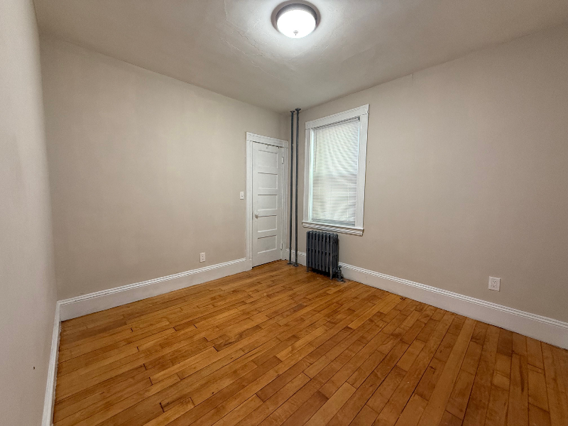 28 Pinedale Rd #1 - Photo 5 of 19