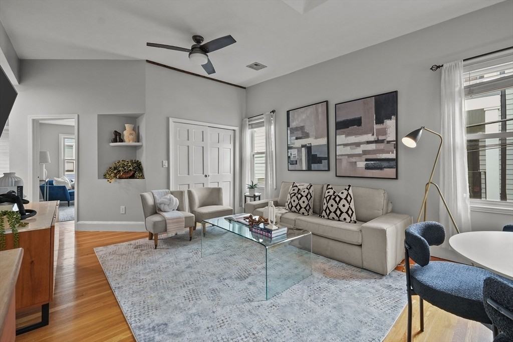 1 Scott Pl #6 - Photo 6 of 10