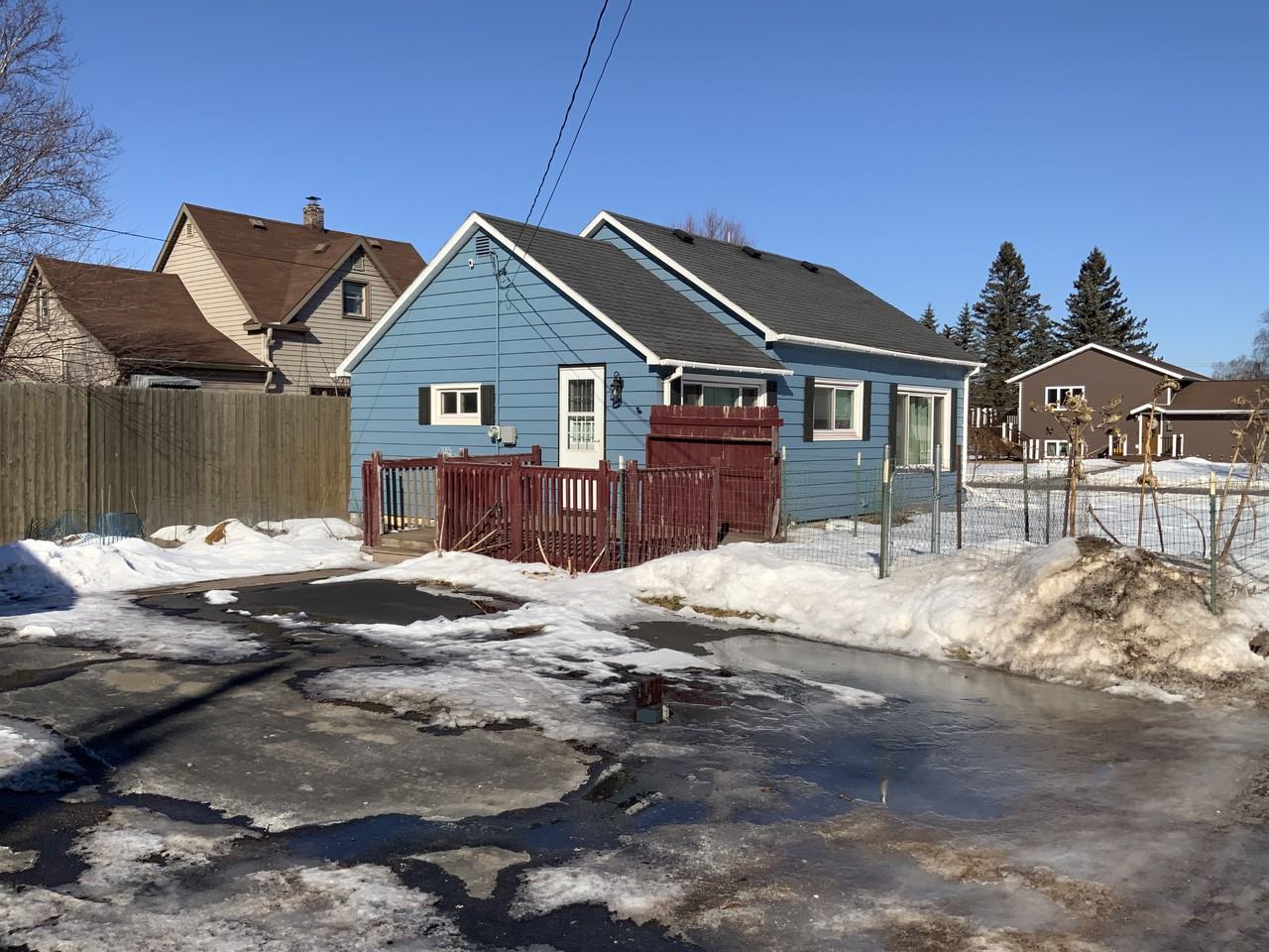 3820 E 6th St - Photo 2 of 17