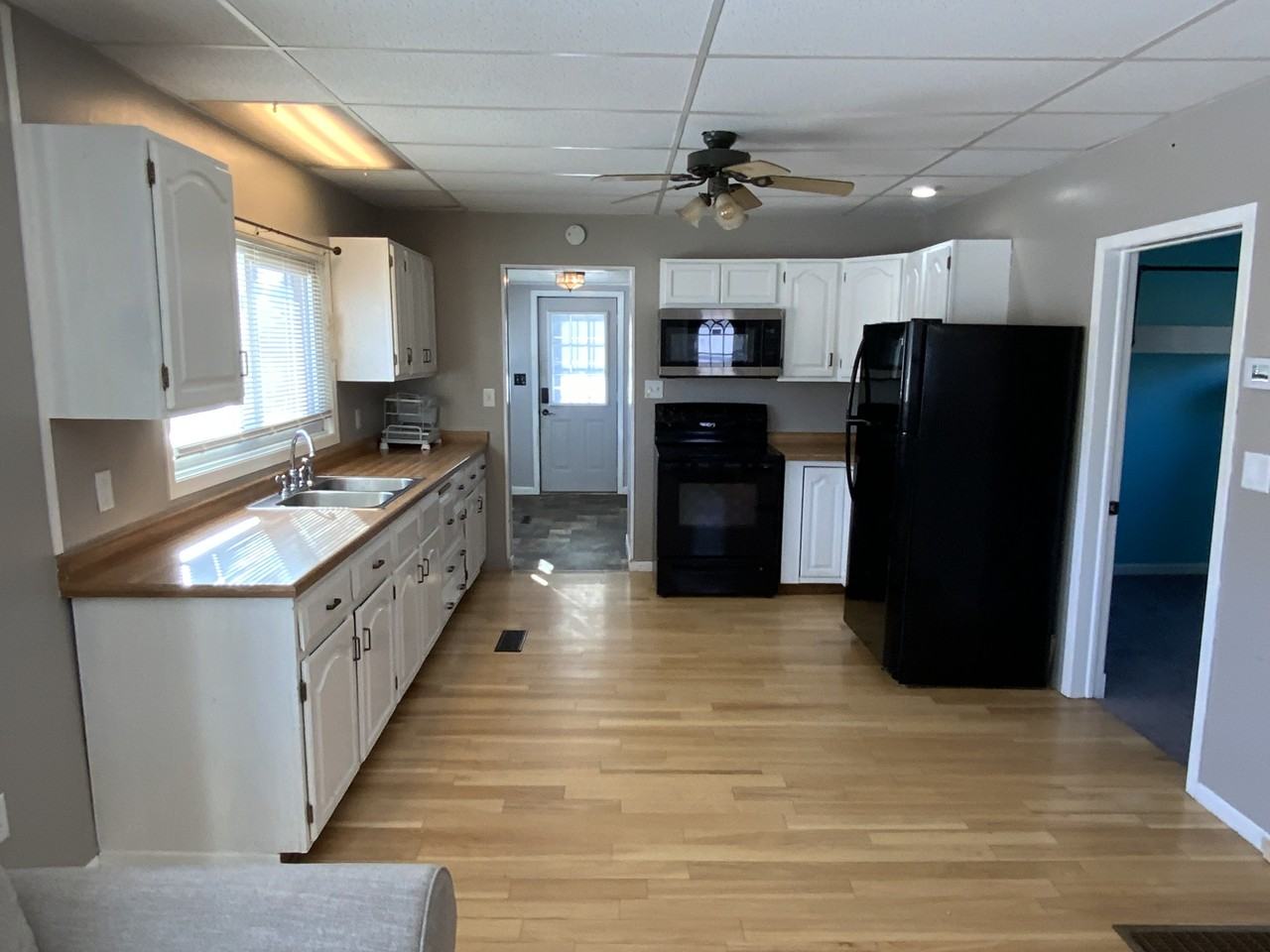 3820 E 6th St - Photo 4 of 17