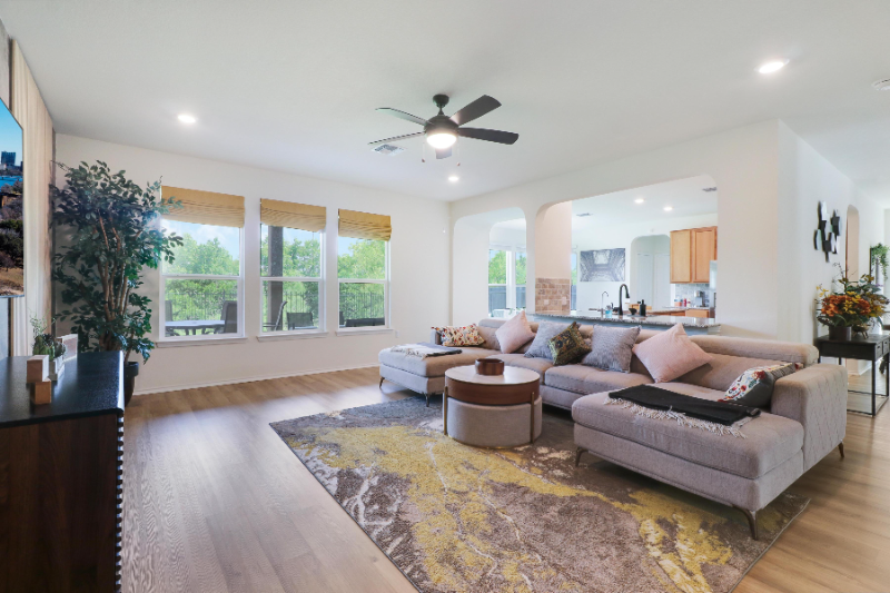 12725 Mogador St - Photo 4 of 20