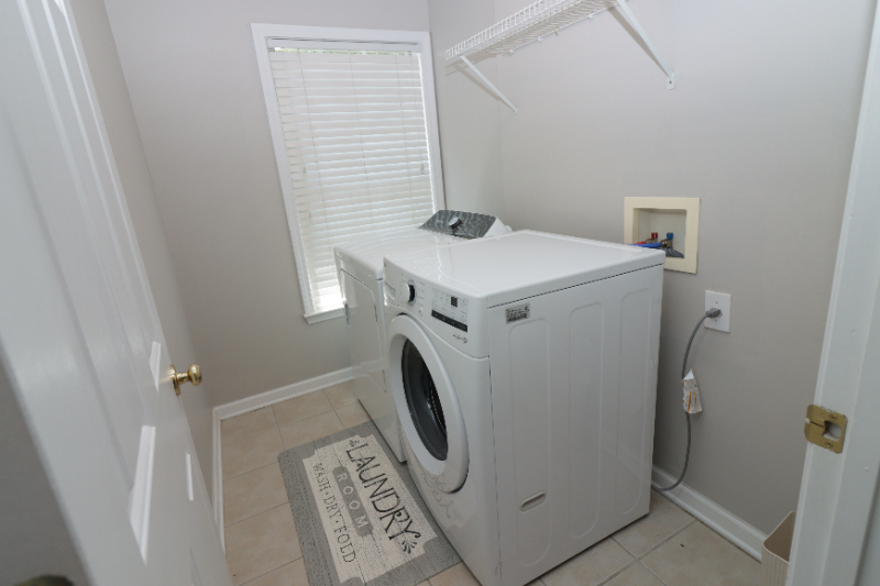 4030 Ridgefair Dr - Photo 6 of 38