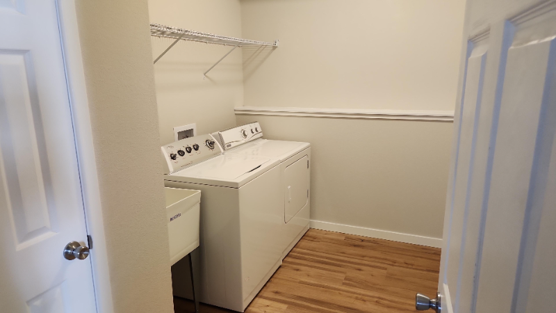 5981 Hanson Ct - Photo 7 of 16