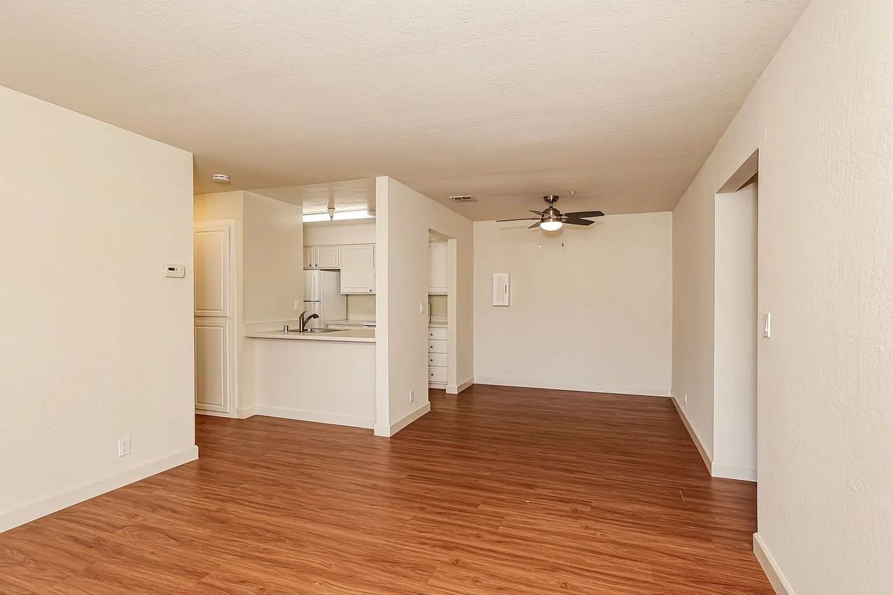 1336 Boulevard Way - Photo 2 of 11