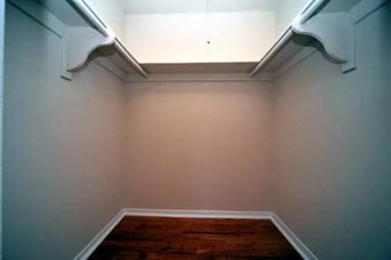 99 Webster St Ne - Photo 3 of 5