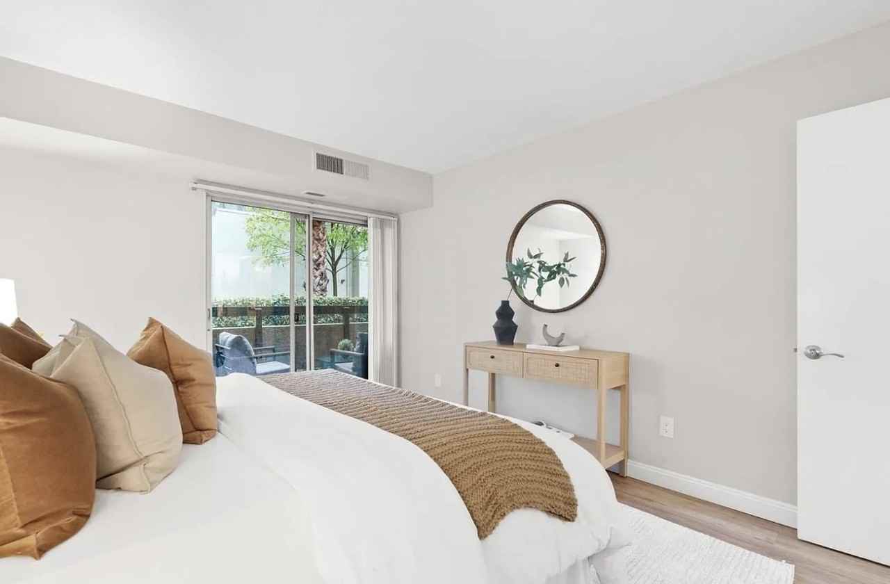 281 Tradewinds Dr #7 - Photo 6 of 12