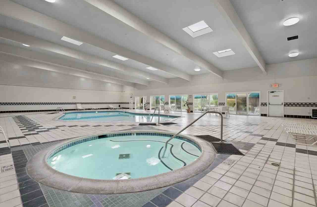 281 Tradewinds Dr #7 - Photo 7 of 12