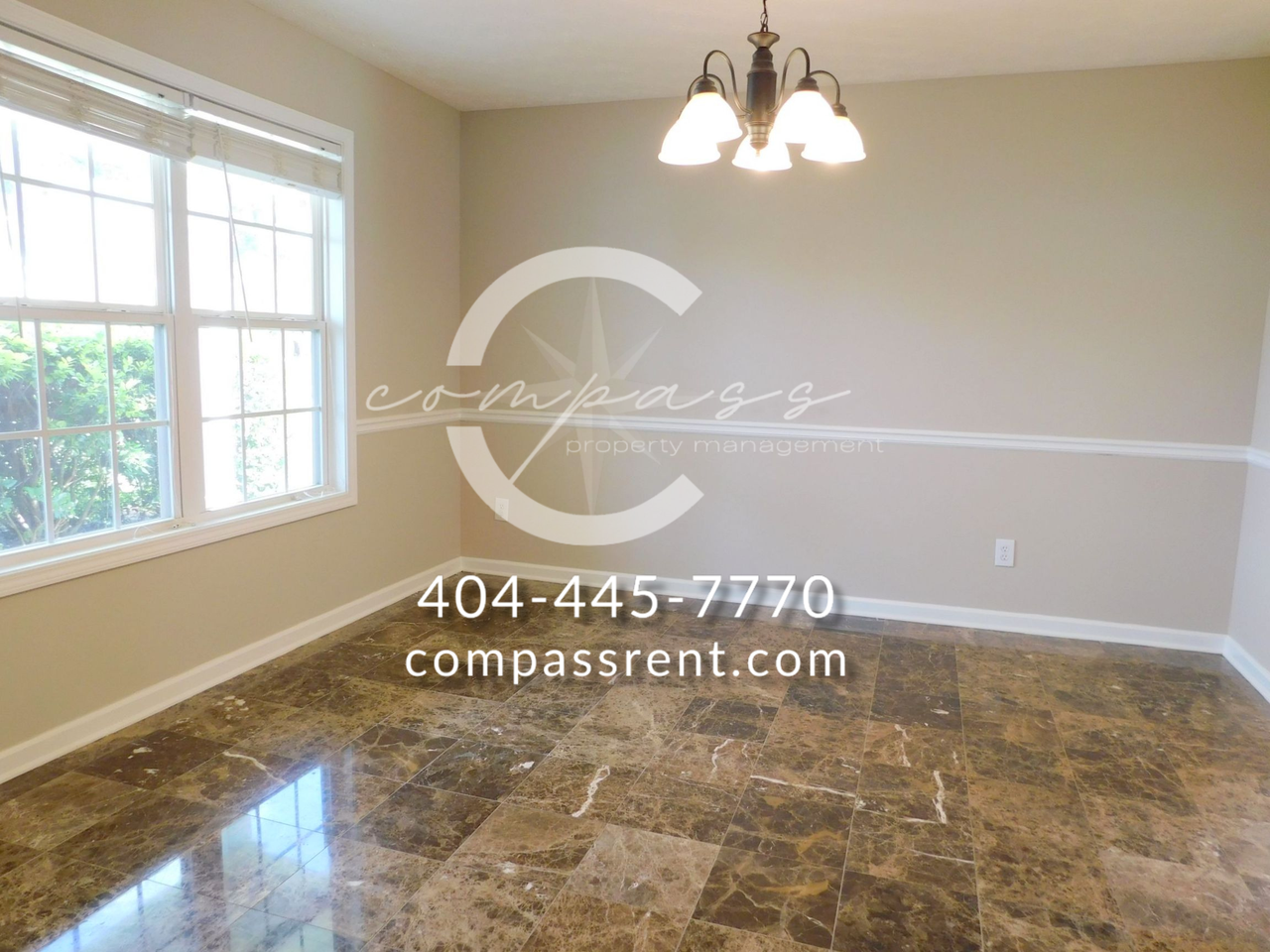 428 Shadowbrooke Cir - Photo 4 of 33