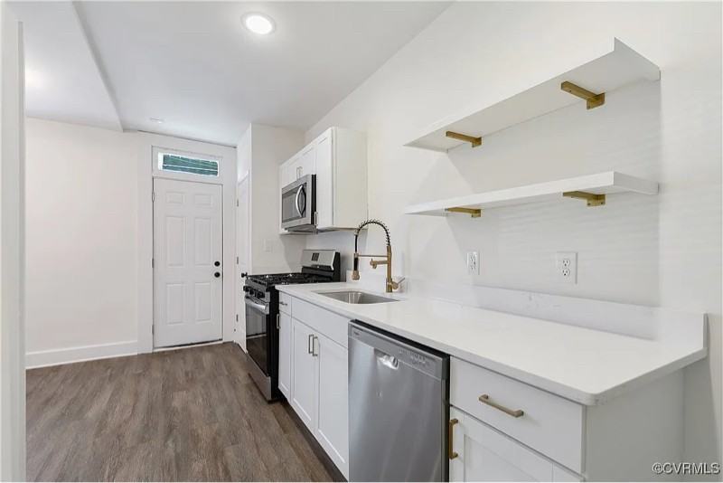 3139 Ellwood Ave - Photo 6 of 8