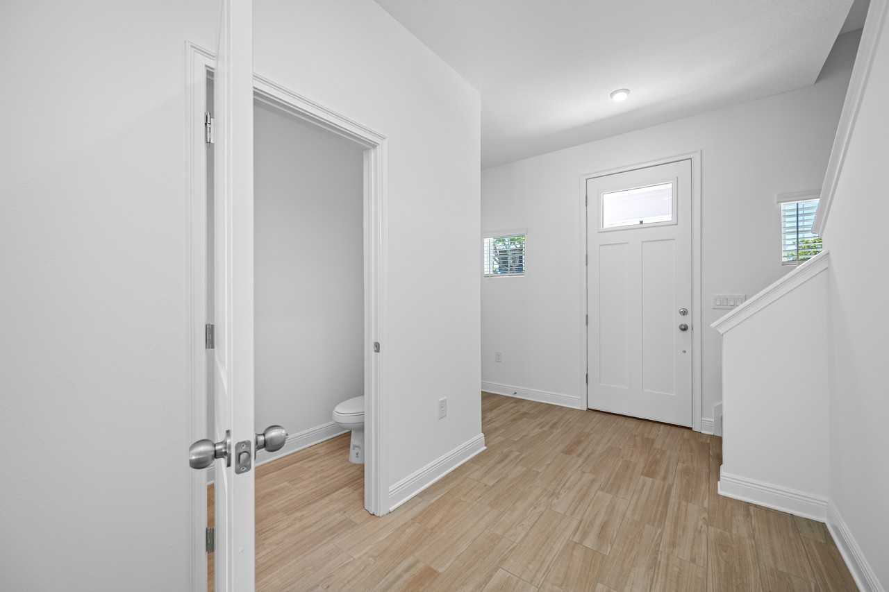 4731 W Trilby Ave - Photo 7 of 42