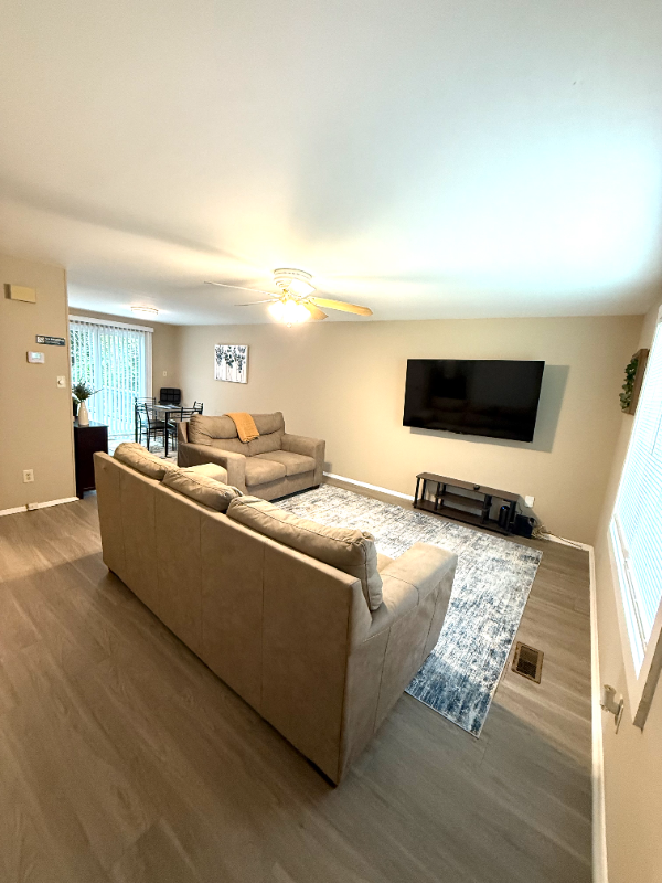 8014 Bald Ridge Dr - Photo 3 of 19