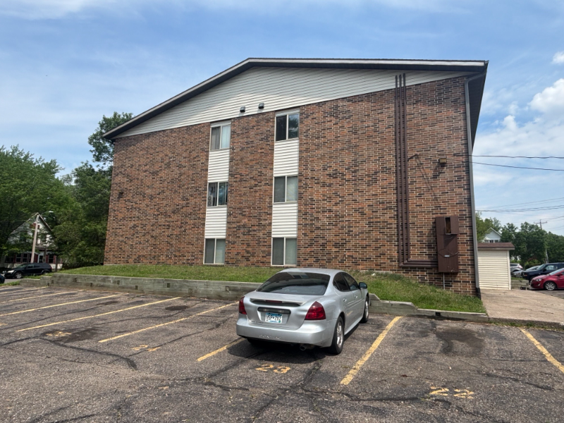 900 7th Ave S #102 - Photo 4 of 4