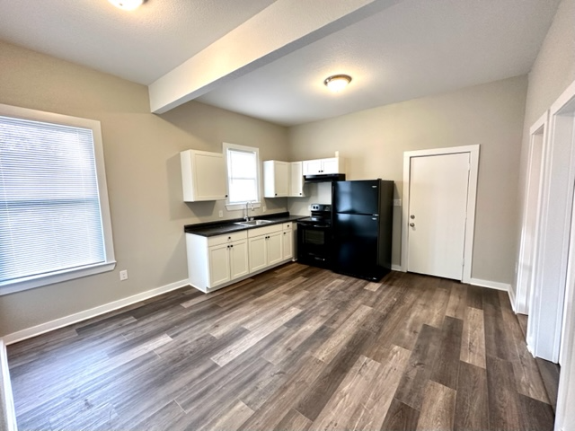 1827B Proctor Ave - Photo 3 of 8