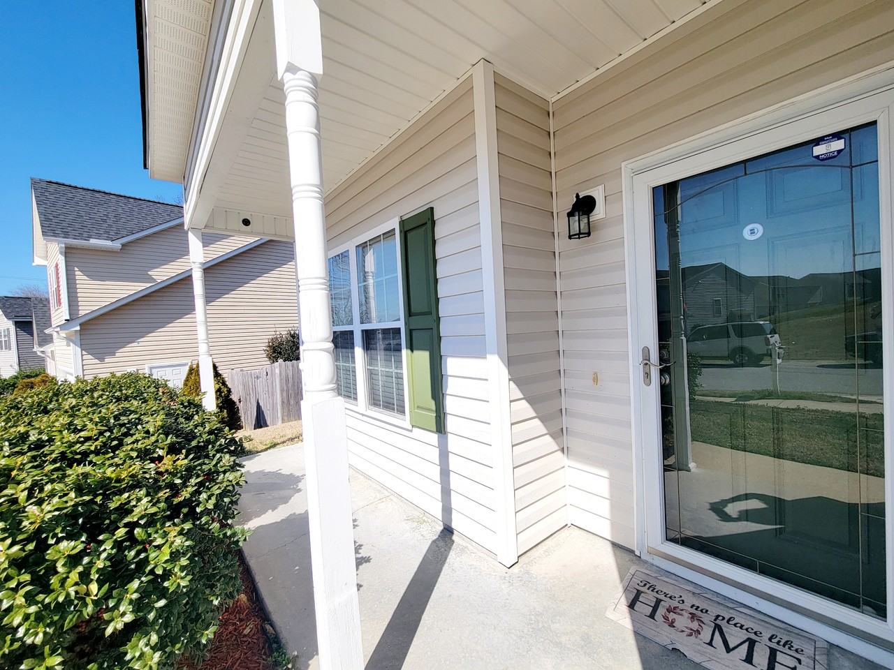 5217 Carnelian Dr - Photo 2 of 50