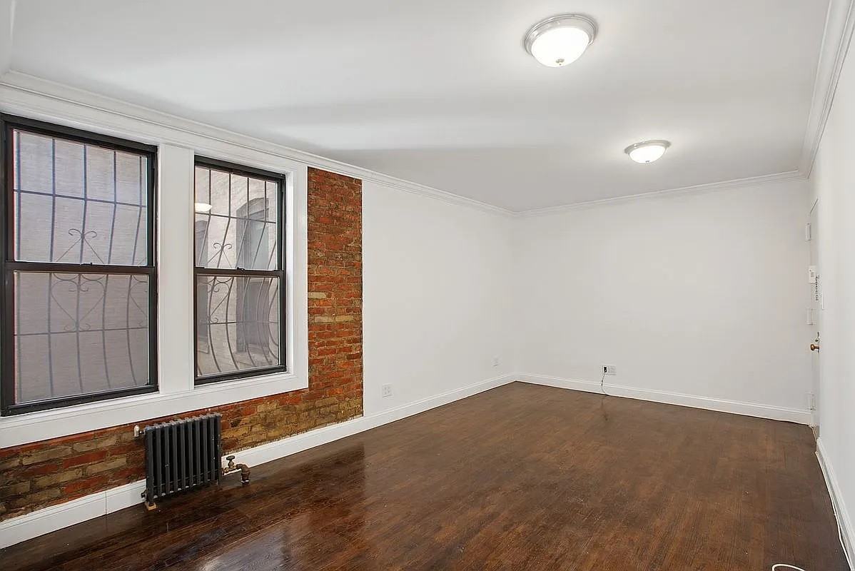 2052 21st St - Photo 6 of 6