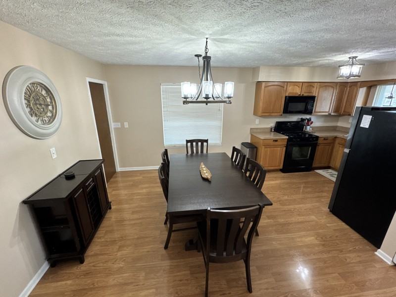 28227 Gladstone St - Photo 4 of 20