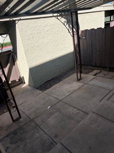 4 Meadowbrook Ave - Photo 7 of 18