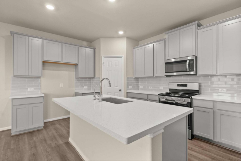 13410 Lunan Drive - Photo 5 of 20