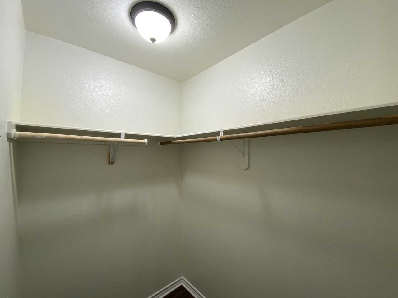 701B Dallas St - Photo 7 of 9