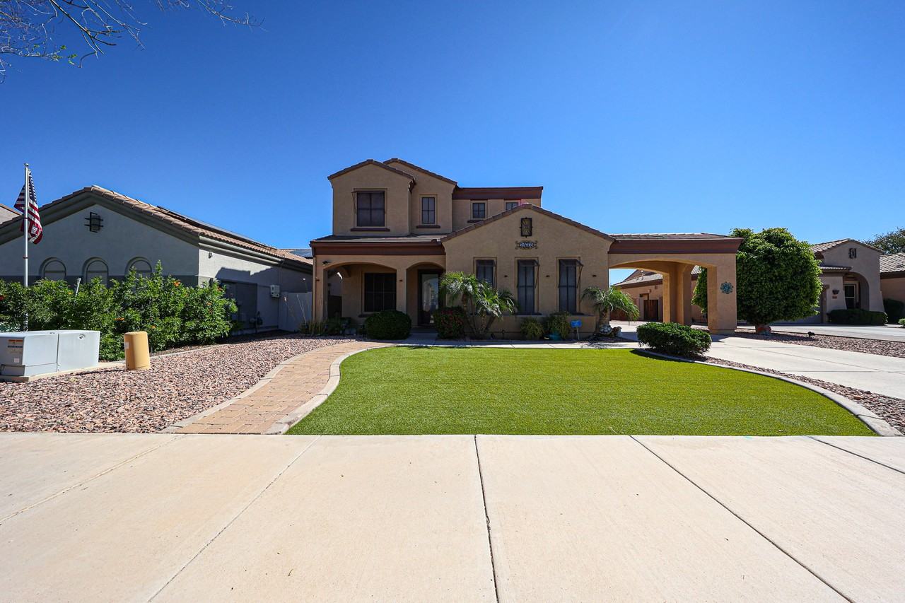 21665 S 215th Pl - Photo 3 of 50