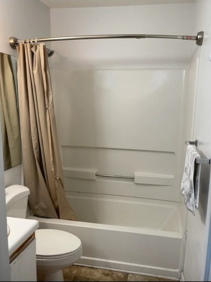 1410 Collegiate Cir - Photo 6 of 16