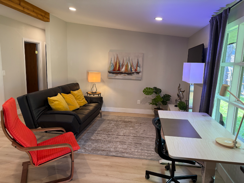 945 N 7th St - Photo 3 of 10