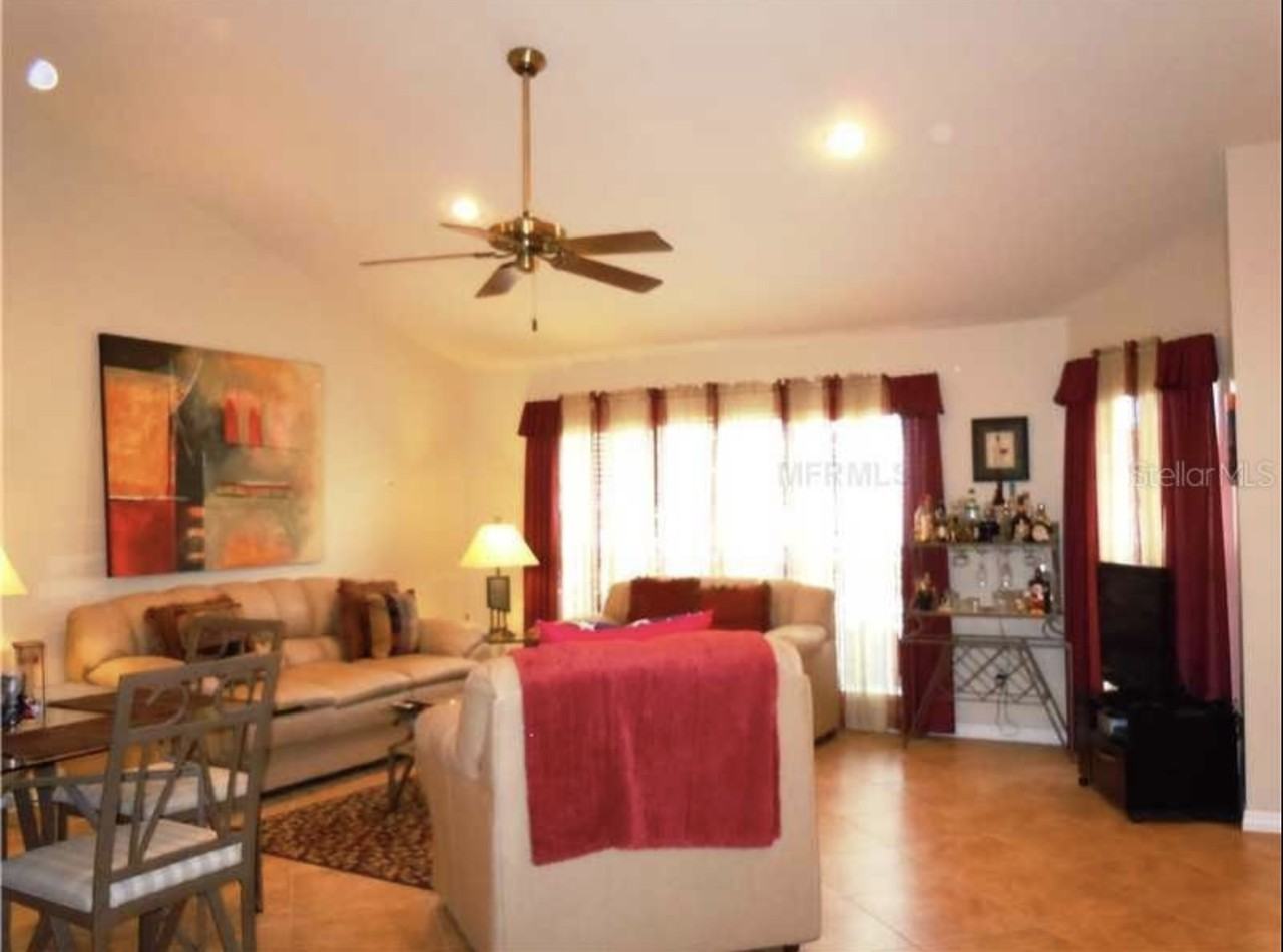 909 Beresford Way #NA - Photo 3 of 10