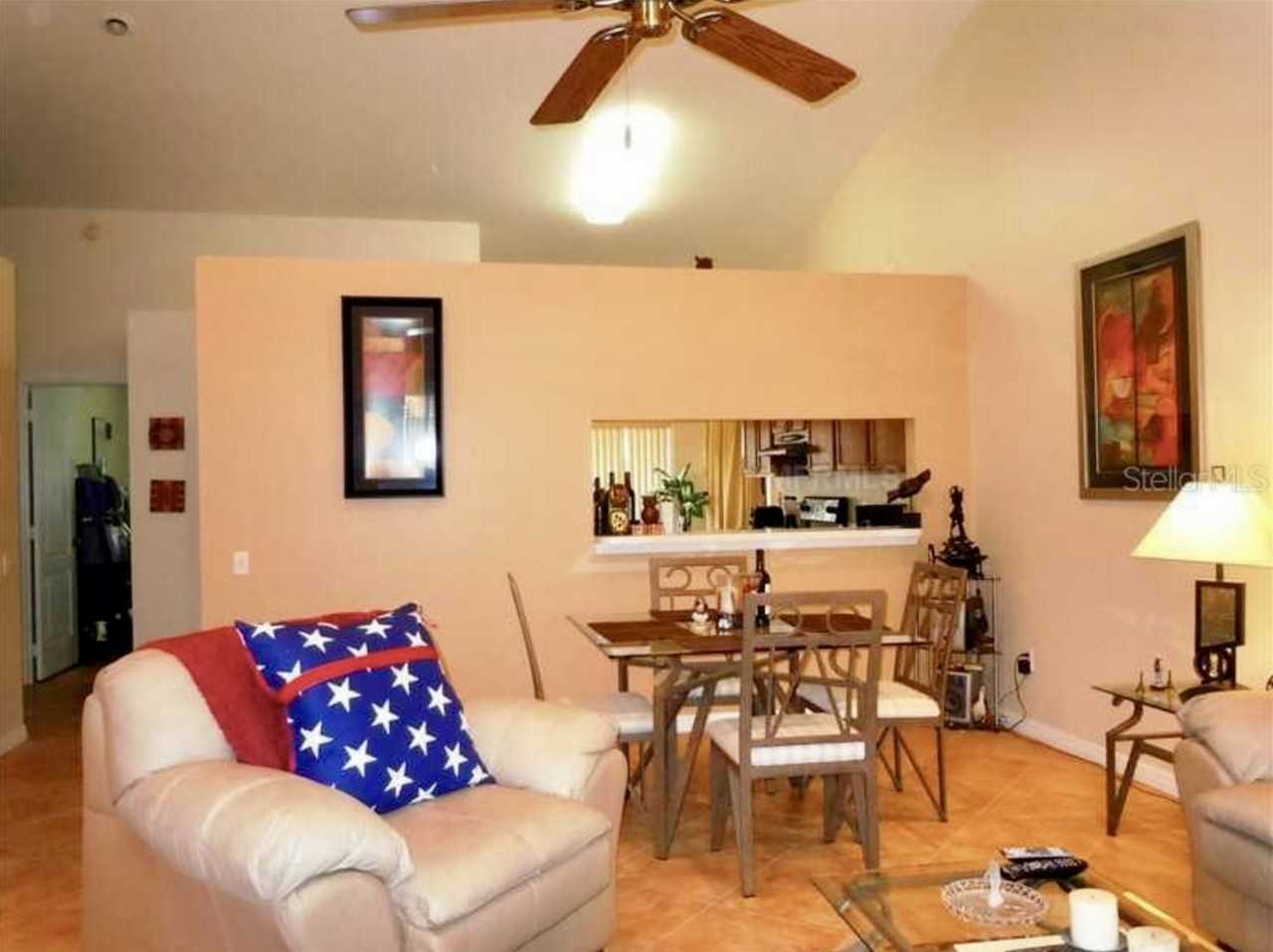 909 Beresford Way #NA - Photo 4 of 10