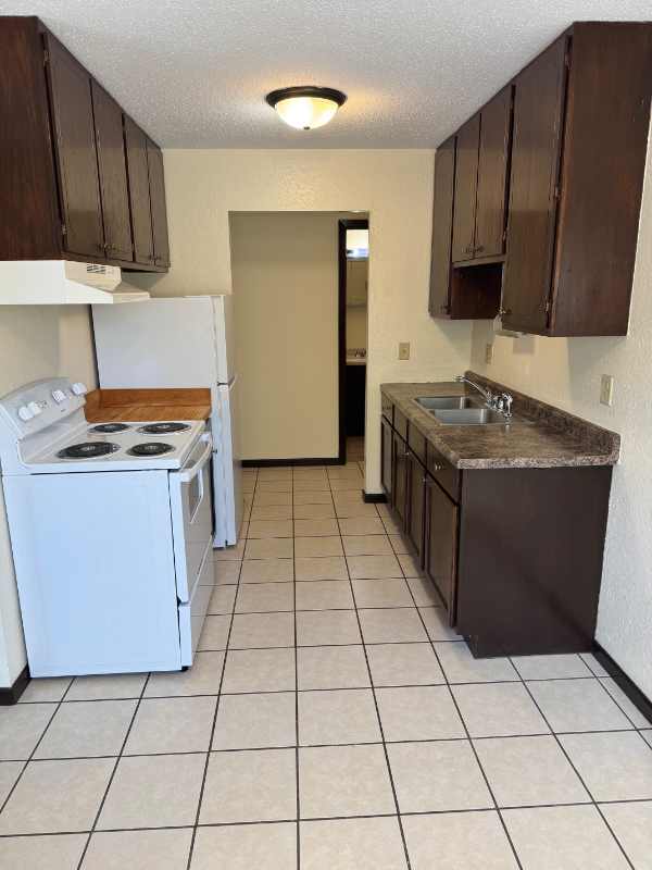 981 Saint Albans St N #301 - Photo 5 of 18