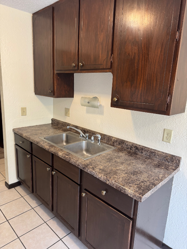 981 Saint Albans St N #301 - Photo 7 of 18