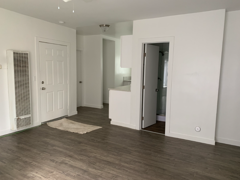14711 Erwin St #6 - Photo 3 of 12